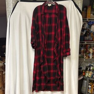Dizzy Red and Black Checkered Drape Duster